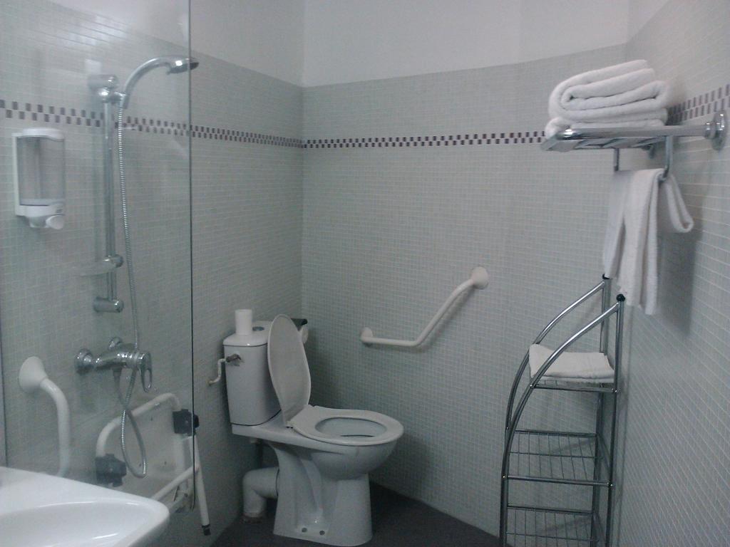 Hotel Chateau D'Arance Cette-Eygun Zimmer foto